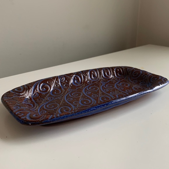 NEW Hand Made Pottery Tray in Rich Blue/Purple & Brown - Picture 3 of 7